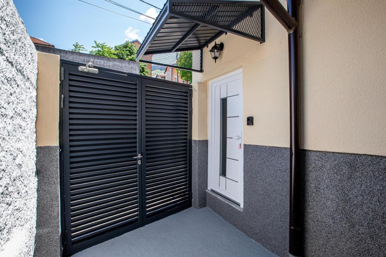 Self Check-In Apartment With Jacuzzi Mostar Buitenkant foto