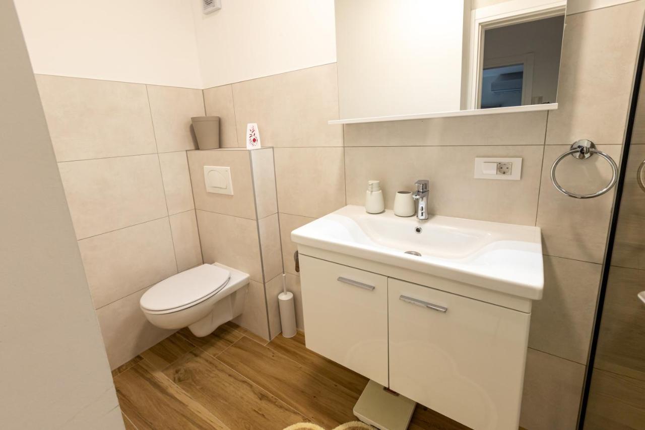 Self Check-In Apartment With Jacuzzi Mostar Buitenkant foto