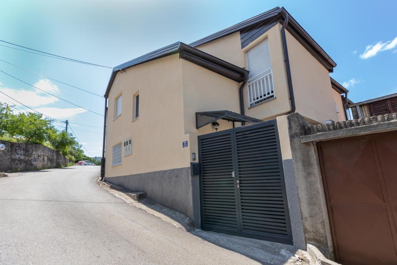 Self Check-In Apartment With Jacuzzi Mostar Buitenkant foto
